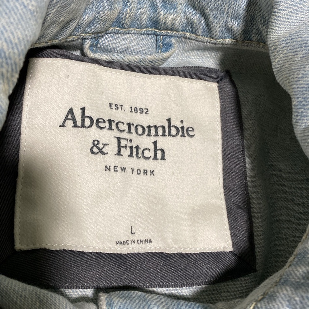 Abercrombie & Fitch women’s jean jacket size large - Picture 2 of 8